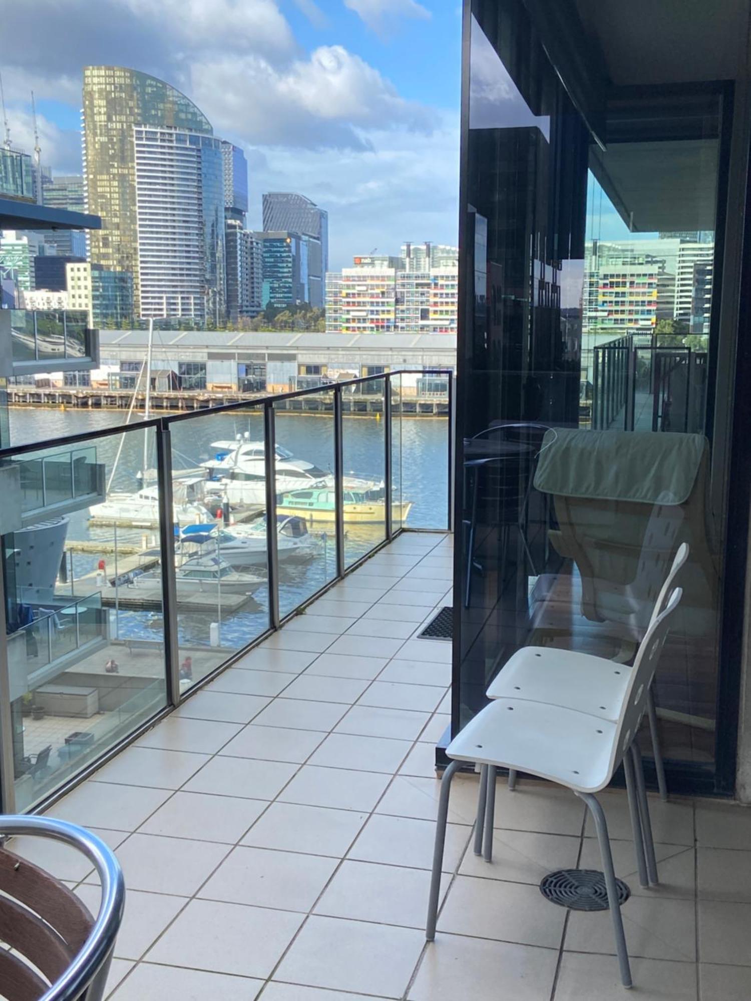 Akom At Docklands Melbourne Exterior foto