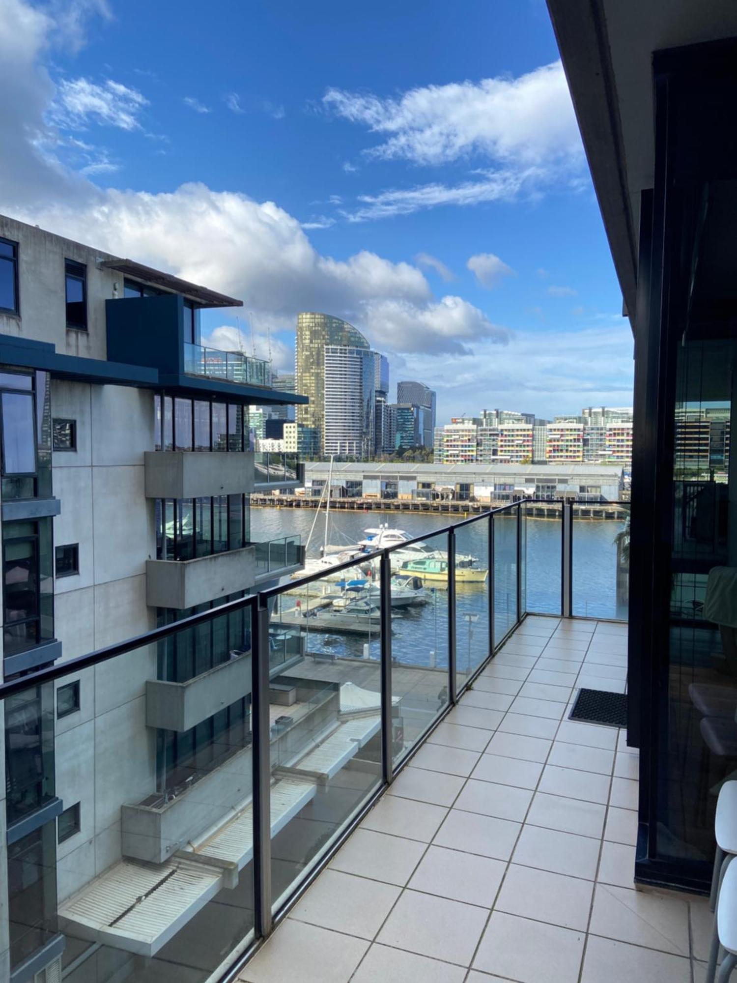 Akom At Docklands Melbourne Exterior foto