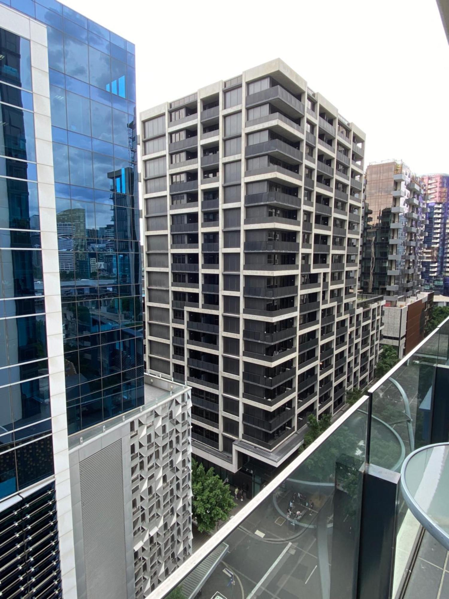 Akom At Docklands Melbourne Exterior foto