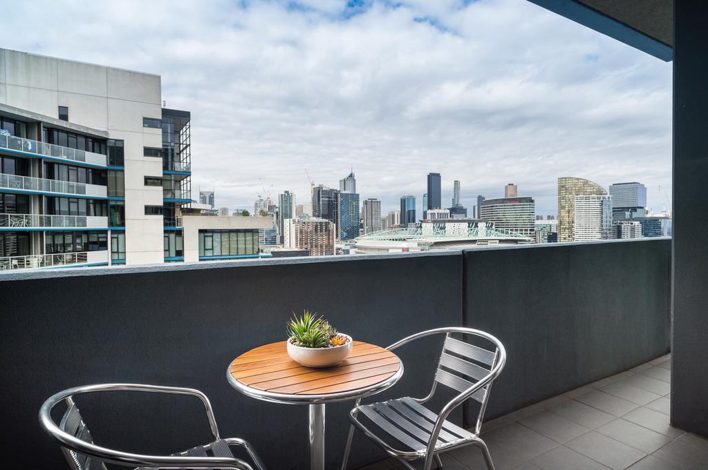 Akom At Docklands Melbourne Exterior foto